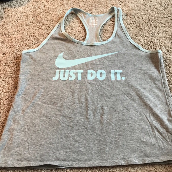 nike workout tank